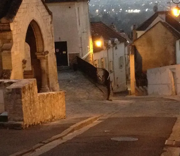 Du Prieure Hotel 4*
