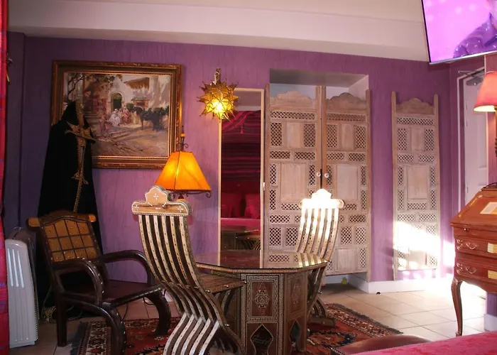 Du Prieure Hotel Saint-Prix (Val d'Oise)