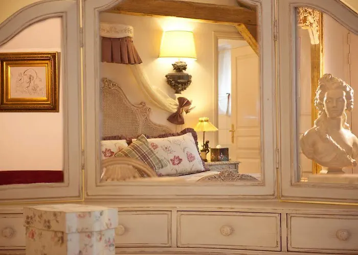 Du Prieure Hotel Saint-Prix (Val d'Oise)