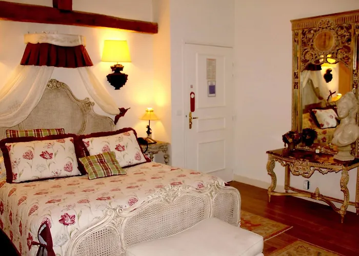 Hotel Du Prieure Saint-Prix (Val d'Oise)